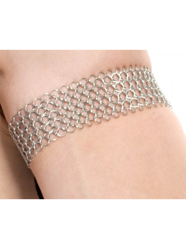 Chain mail upper arm band 