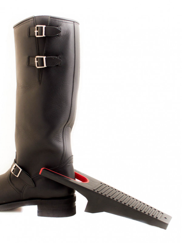 Boot jack with heel protection